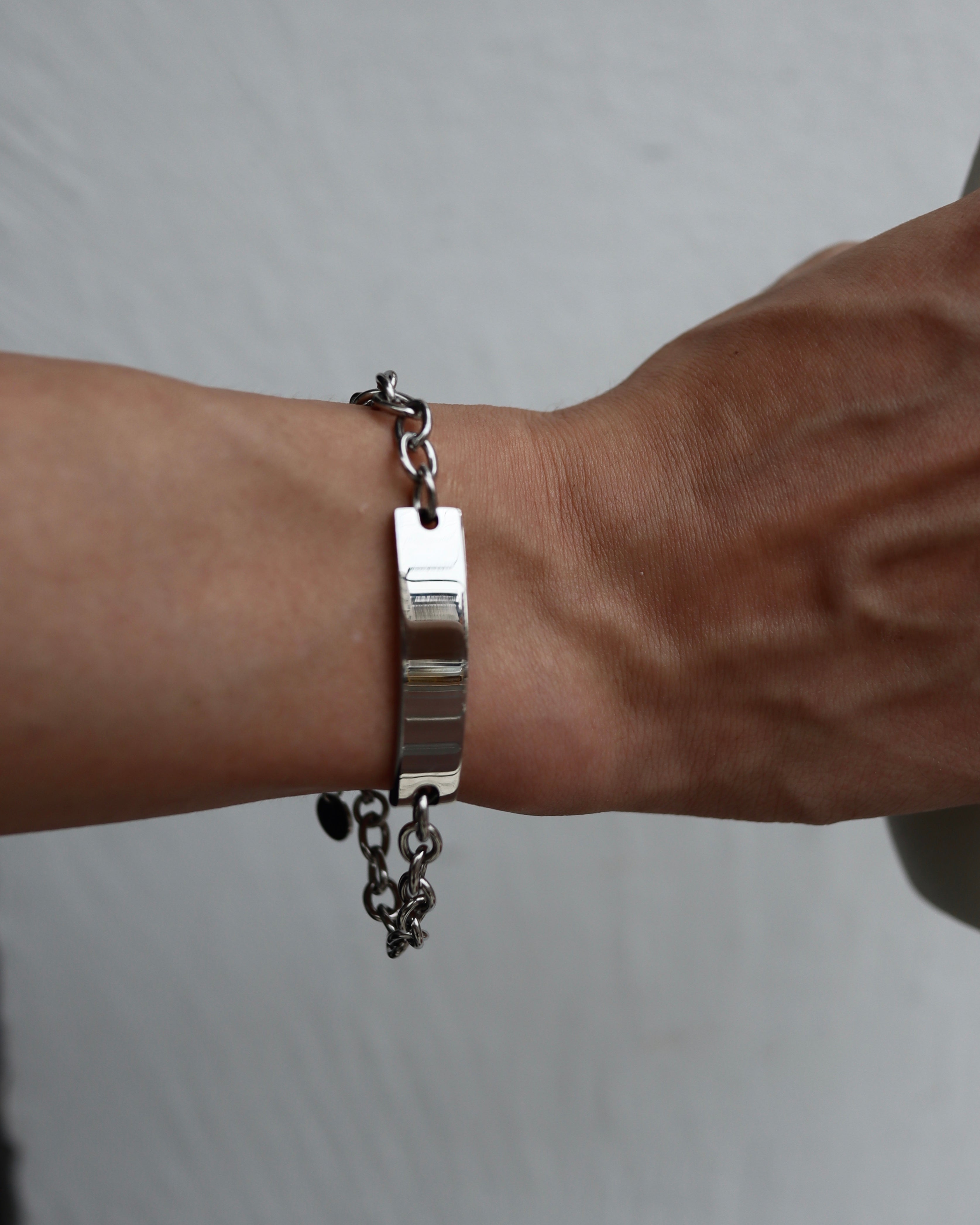 plate chain bracelet – the hill